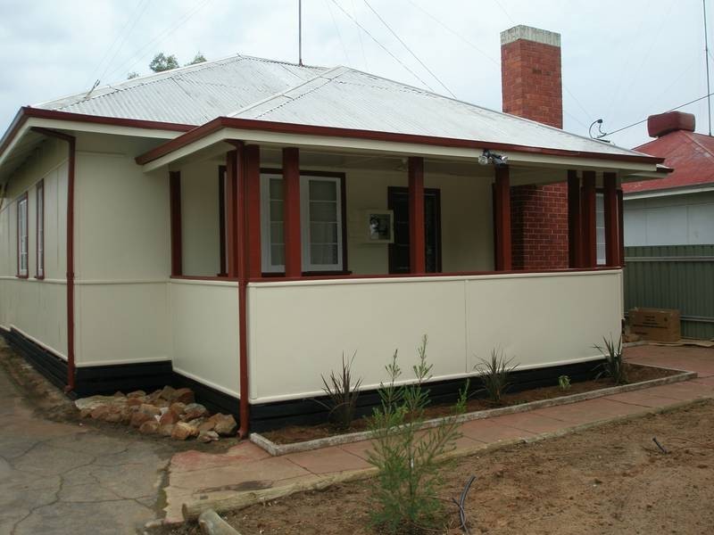 152 Chidlow Street, Northam WA 6401