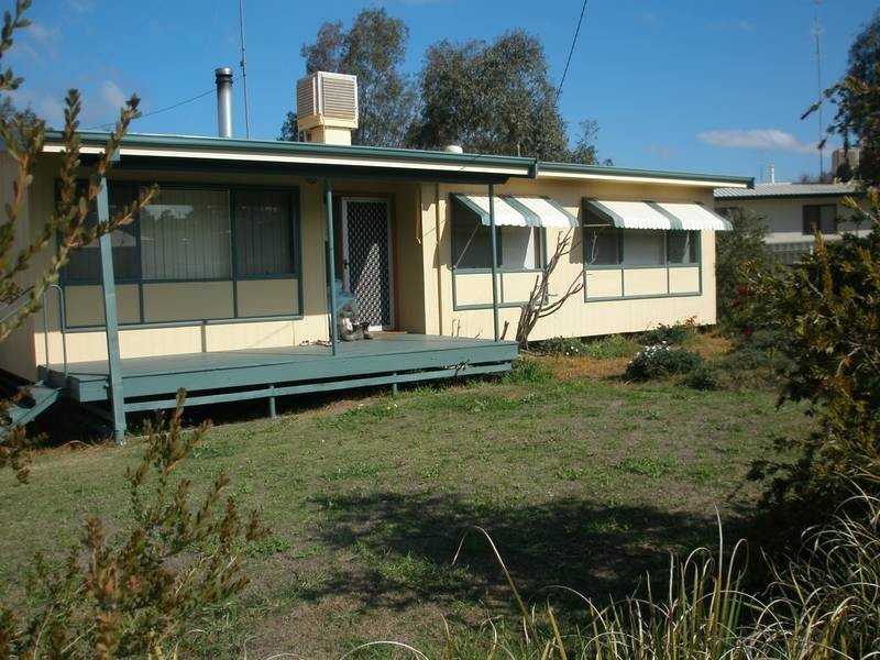 11 James street, Northam WA 6401