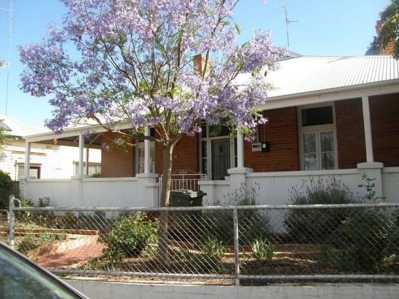 16 Hawes Street, Northam WA 6401