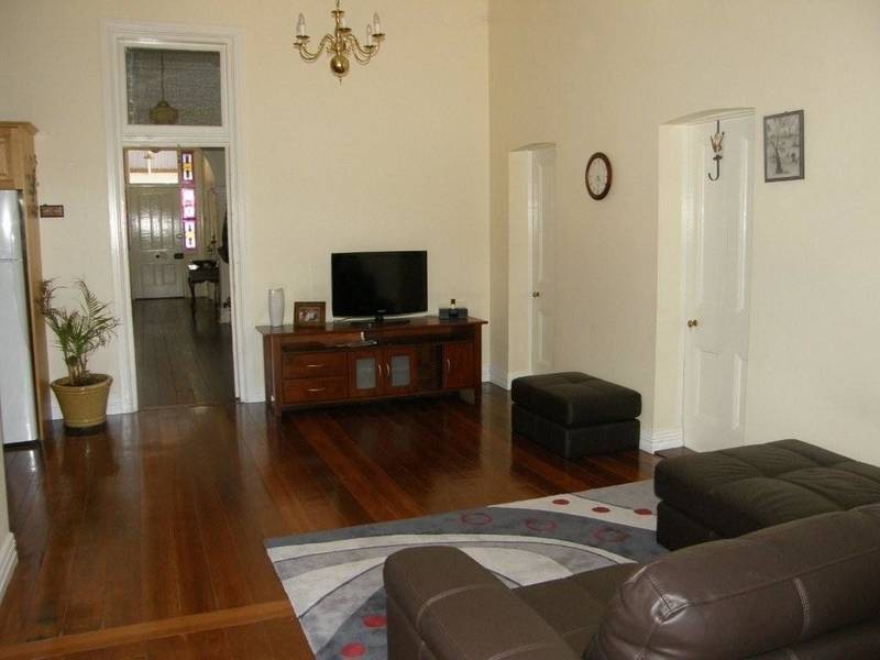 16 Hawes Street, Northam WA 6401