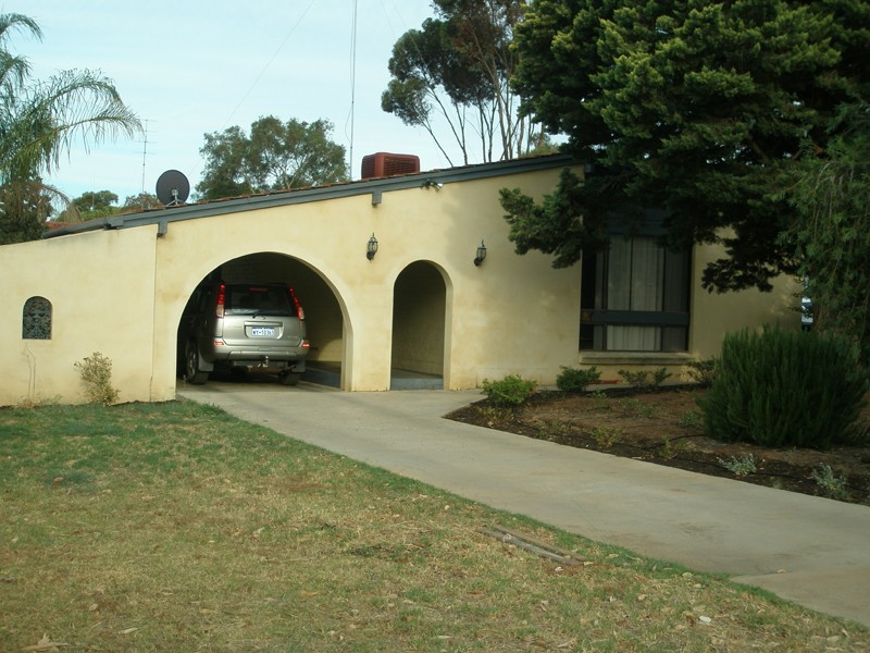 11 Gibbings Street, Northam WA 6401