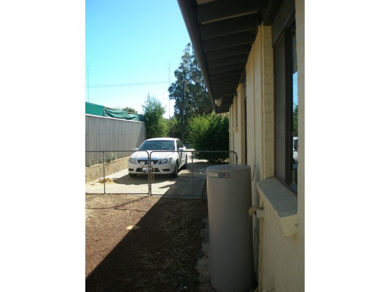 11 Gibbings Street, Northam WA 6401