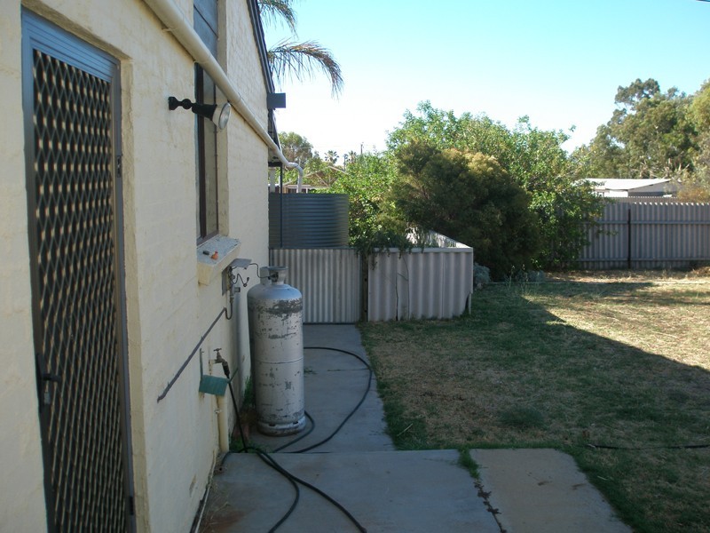 11 Gibbings Street, Northam WA 6401