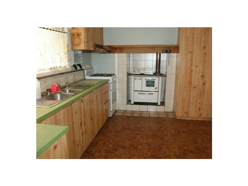 77 Gairdner Street, Northam WA 6401