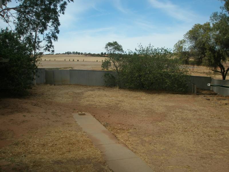 74 Throssell Street, Northam WA 6401