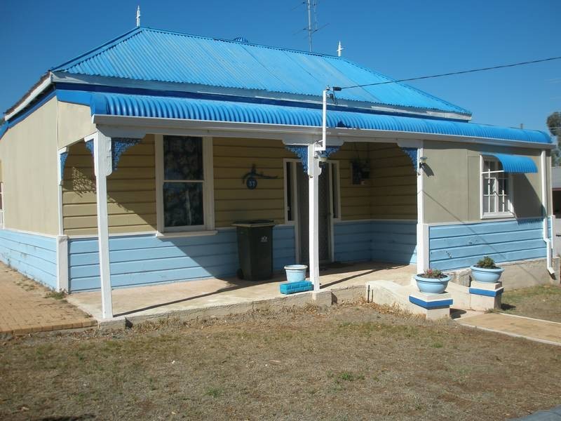 57 Lockyer Avenue, Northam WA 6401