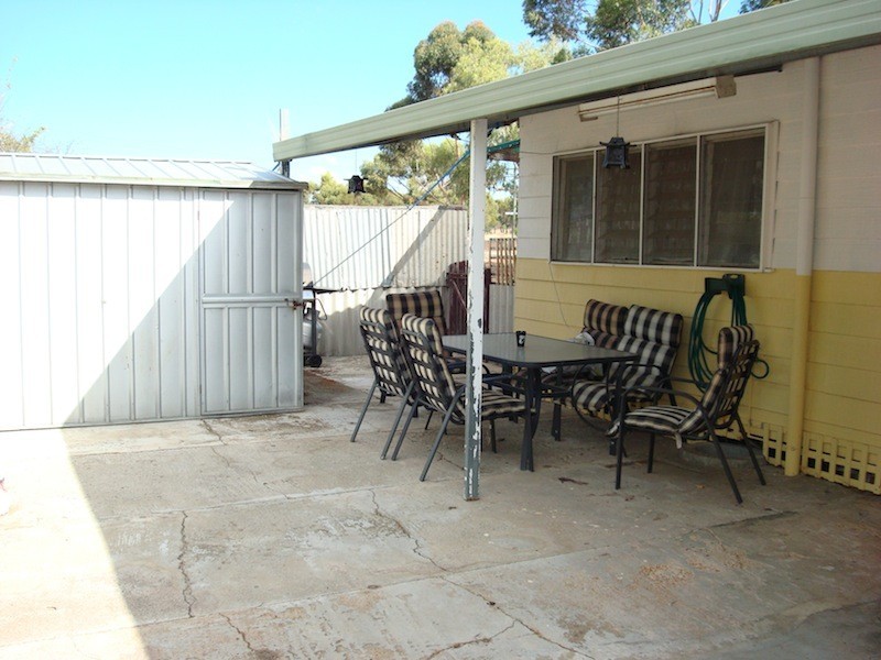 16 Dick Street, Northam WA 6401