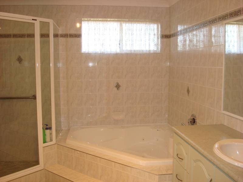 32 Roediger Drive, Northam WA 6401