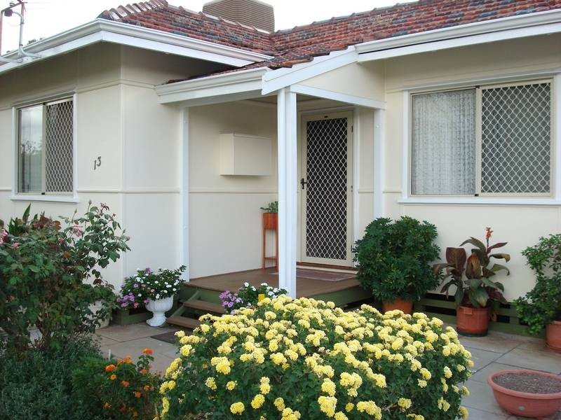 13 Perina Way, Northam WA 6401