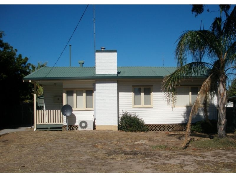 12 Strickland Avenue., Northam WA 6401