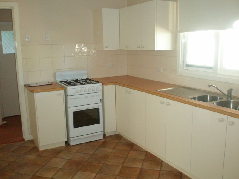 12 Strickland Avenue., Northam WA 6401