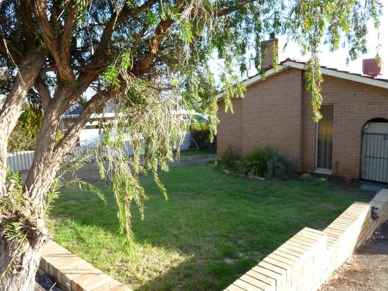 27 Goomalling Road, Northam WA 6401