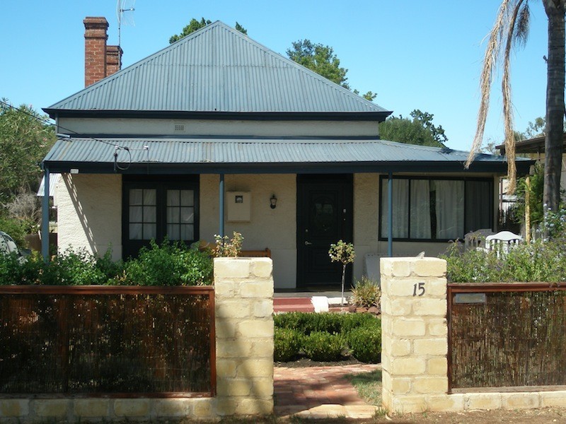 15 Duke Street, Northam WA 6401