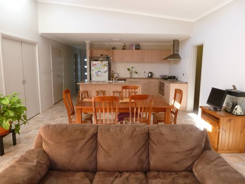 13 Hunter Road, Muluckine WA 6401