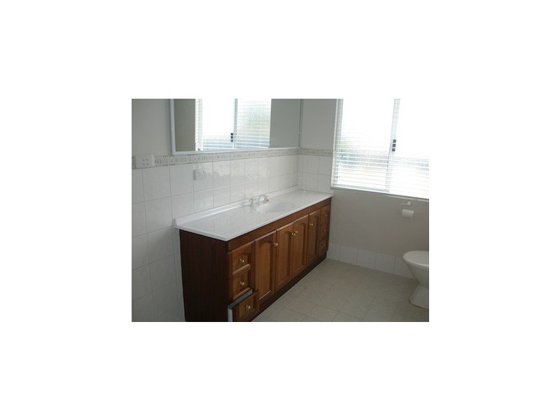 B/27 Selby Street, Northam WA 6401