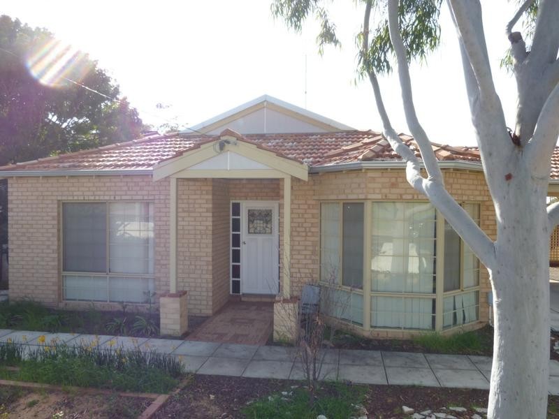 115 Throssell Street, Northam WA 6401