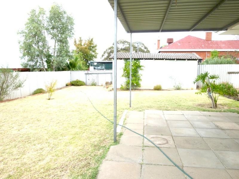 19 Hawes Street, Northam WA 6401