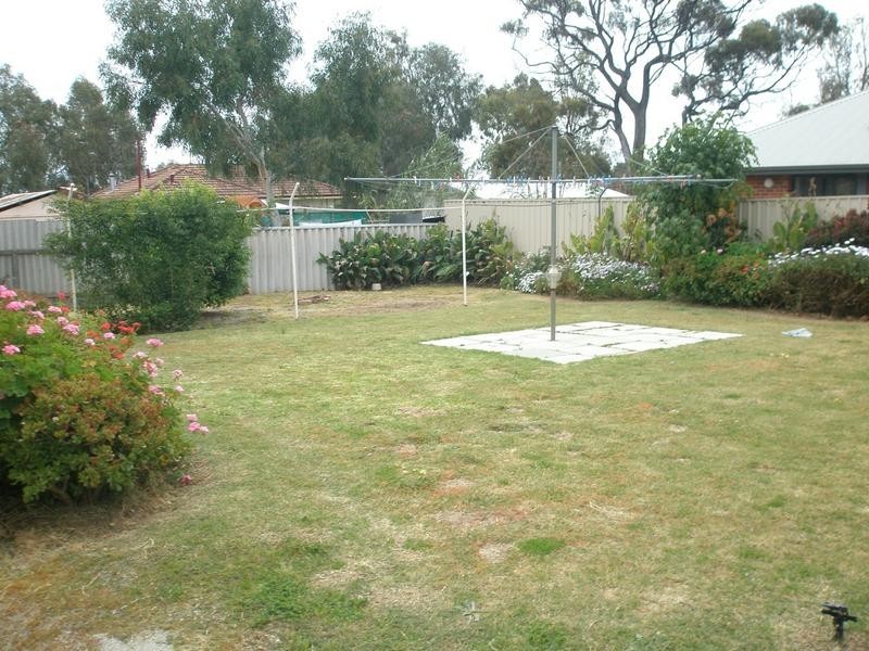 9 Martin Street, Northam WA 6401