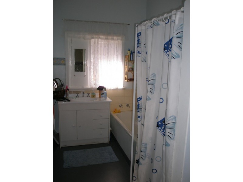 33 Kennedy Street, Northam WA 6401