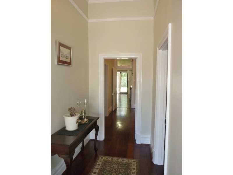 25 Gordon Street, Northam WA 6401