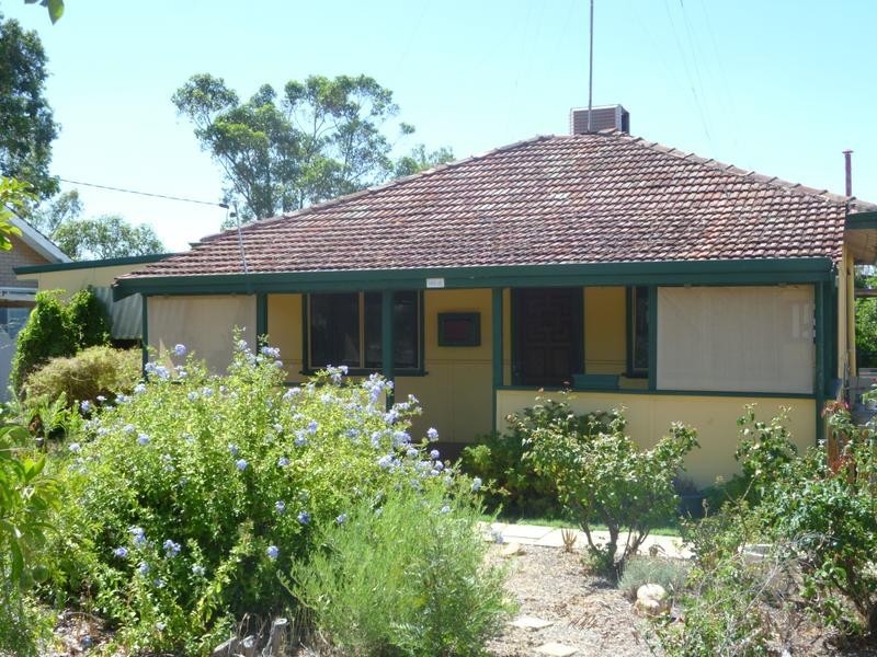 15 Perina Way, Northam WA 6401