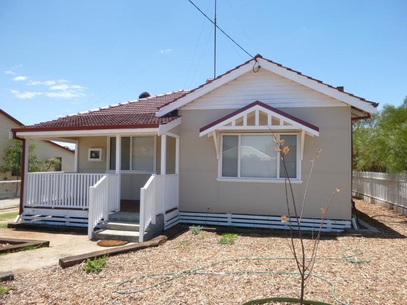 45 Charles Street, Northam WA 6401