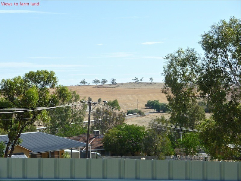 . Parker Street, Northam WA 6401