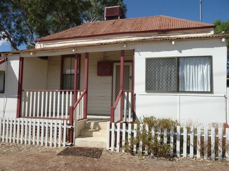 13 Hatton Street, Northam WA 6401