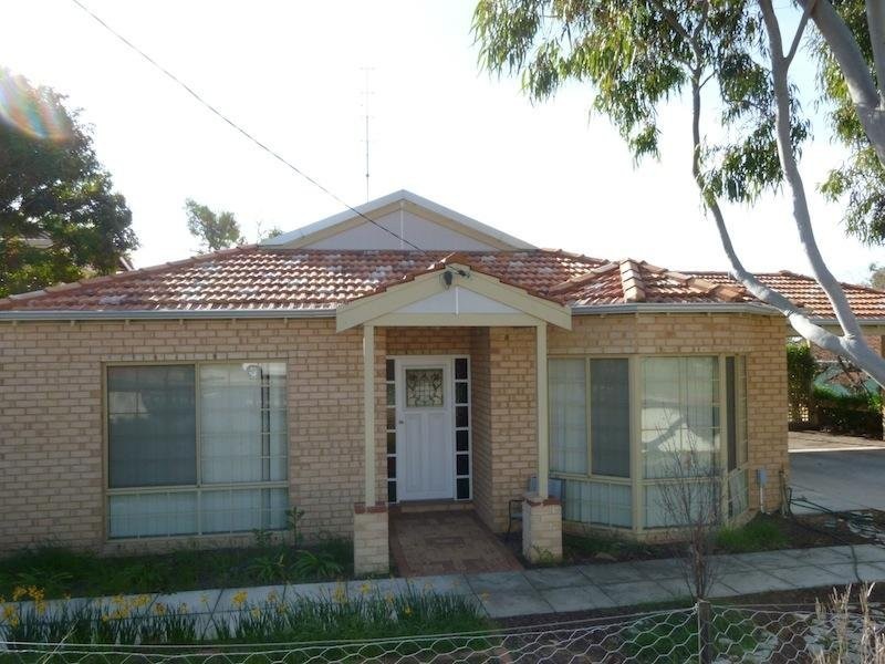 115 Throssell Street, Northam WA 6401