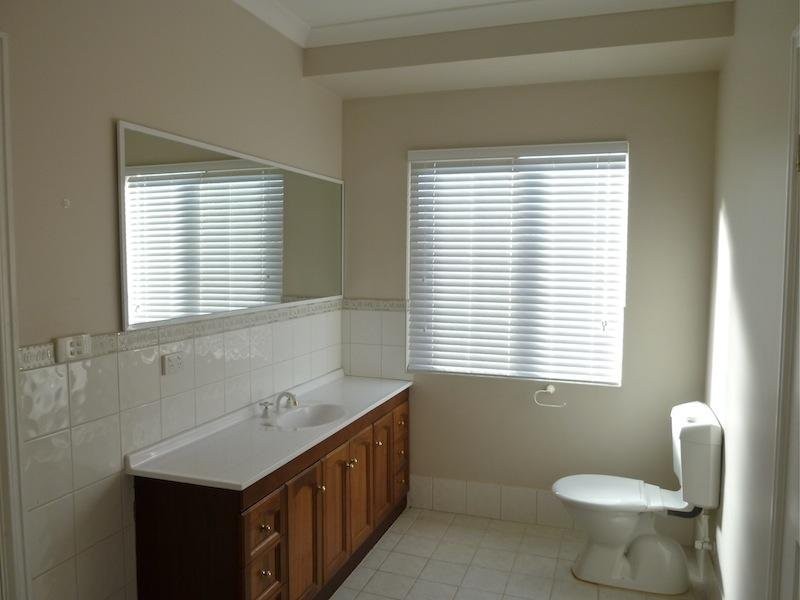 2A Hopetoun Avenue, Northam WA 6401