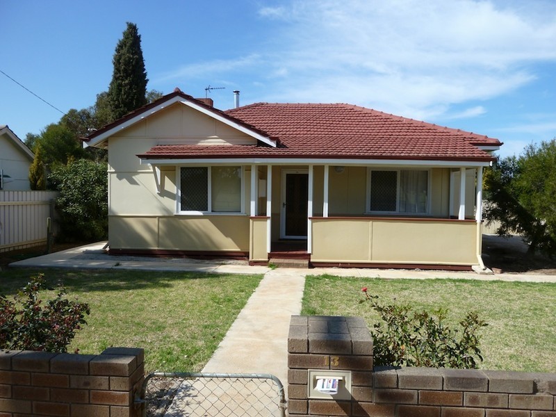 13 Kennedy Street, Northam WA 6401