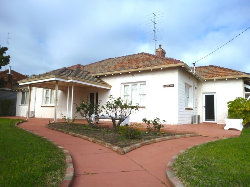 2 Gerald Terrace, Northam WA 6401