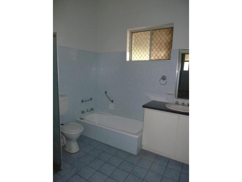 11 Selby Street, Northam WA 6401