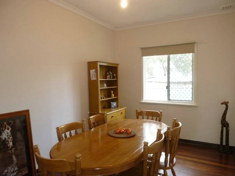 38 Selby Street, Northam WA 6401