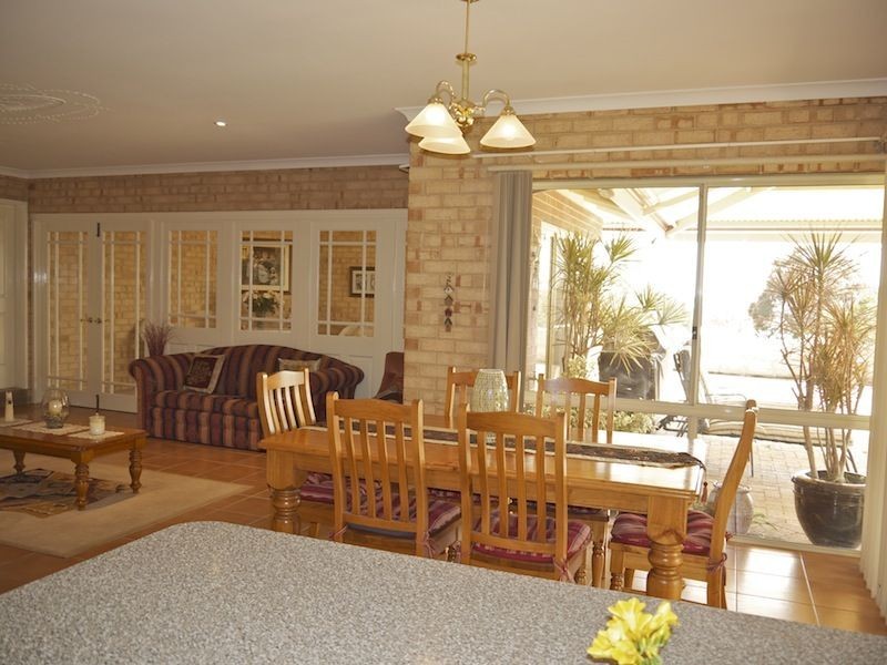 39 Roediger Drive, Northam WA 6401