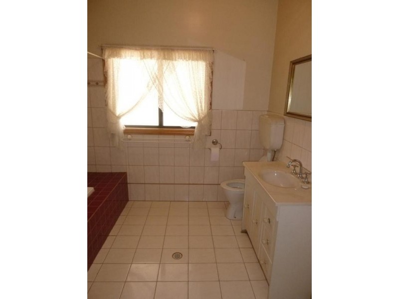 79 Chidlow Street, Northam WA 6401