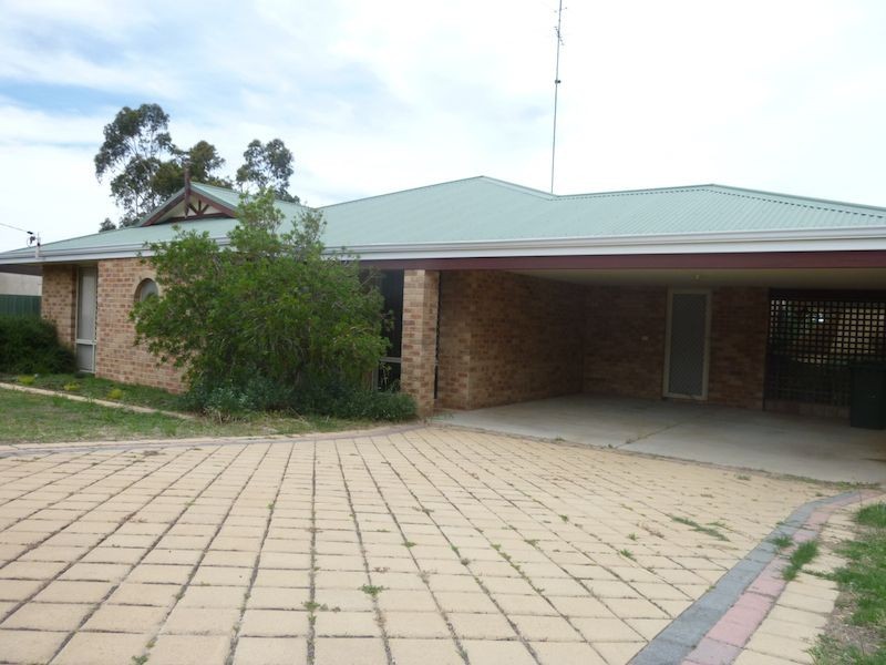 16 Thomson Street, Northam WA 6401