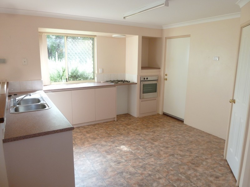 16 Thomson Street, Northam WA 6401