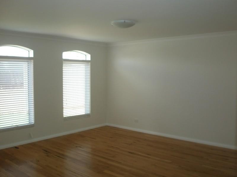 13 Dutton Street, Northam WA 6401