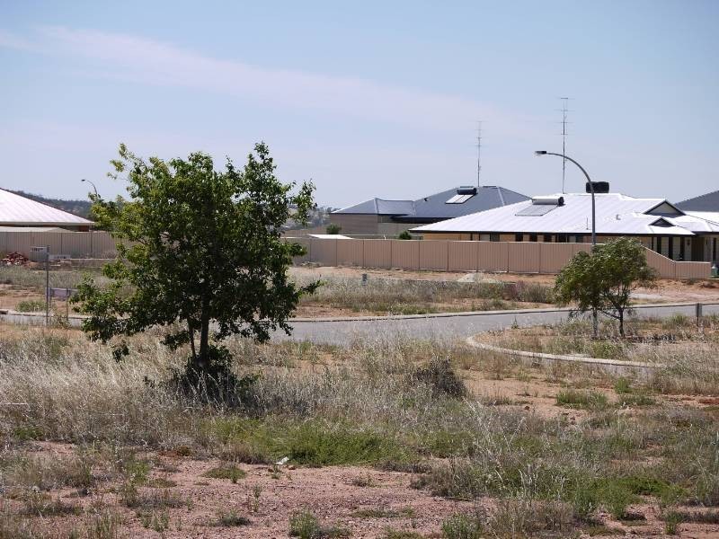 38 Fairway Bend, Northam WA 6401