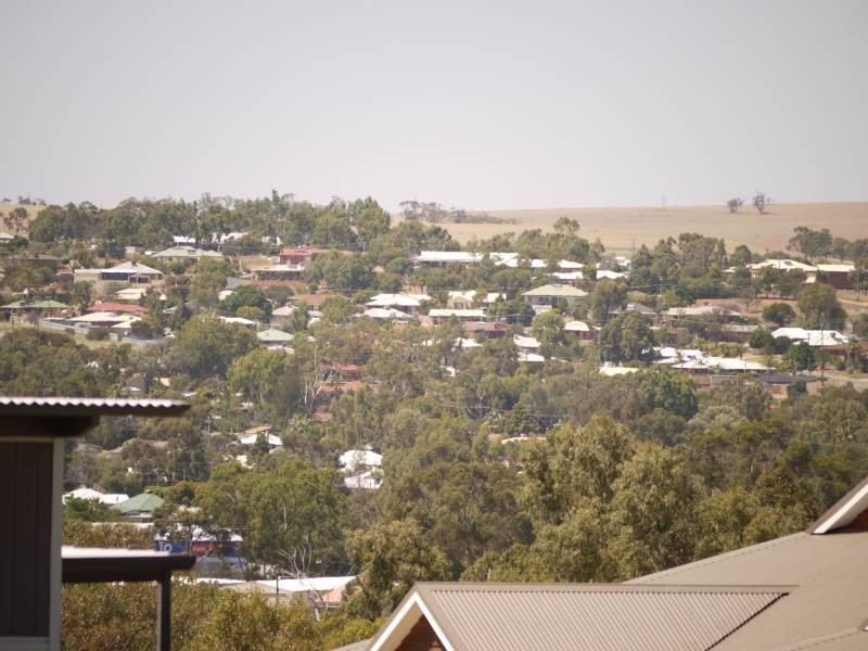 38 Fairway Bend, Northam WA 6401