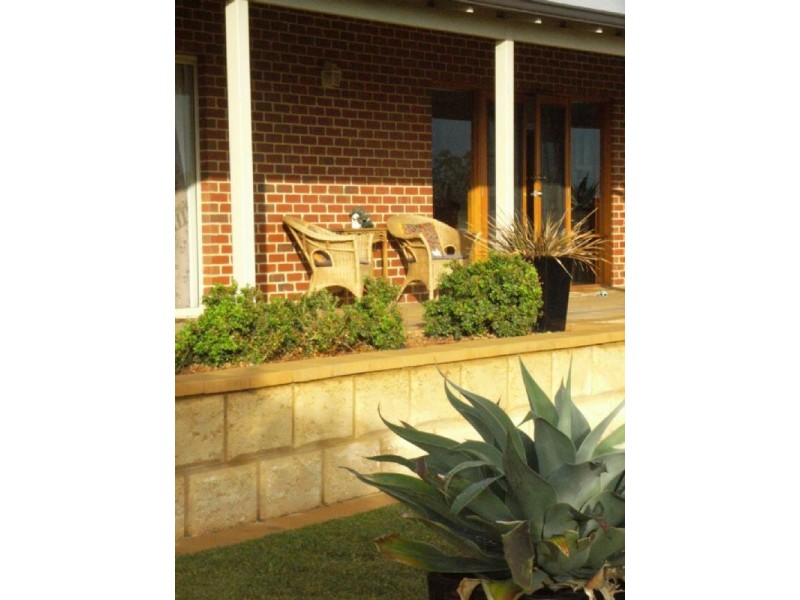 7 Loton Drive, Northam WA 6401