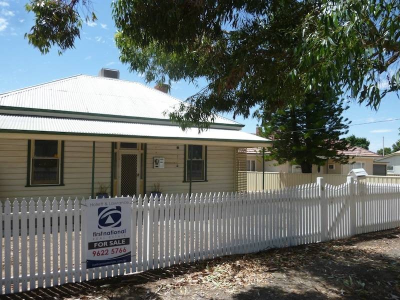 18 Selby Street, Northam WA 6401