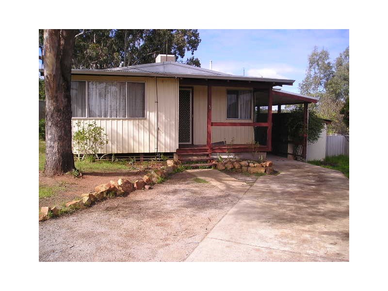 74 Throssell Street, Northam WA 6401