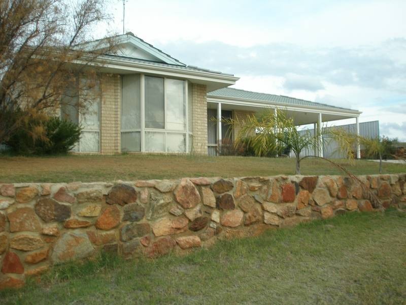 112 Throssell Street, Northam WA 6401