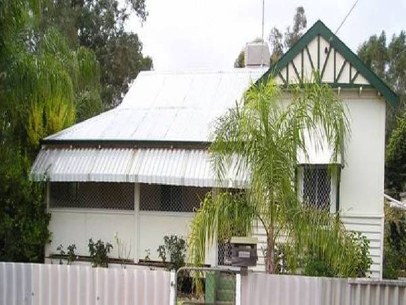 13 Old York Road, Northam WA 6401