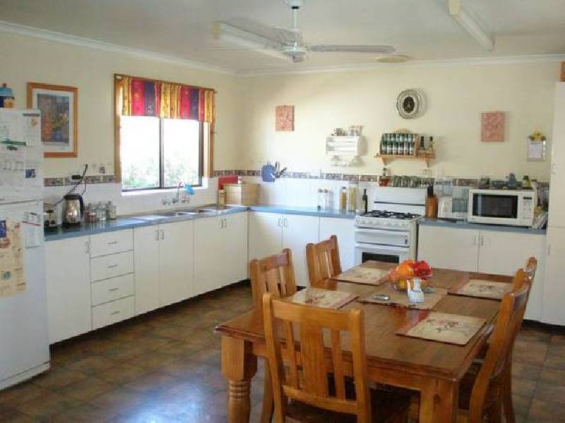 13 James Street, Northam WA 6401