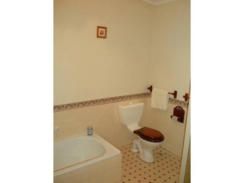 Chidlow Street, Northam WA 6401