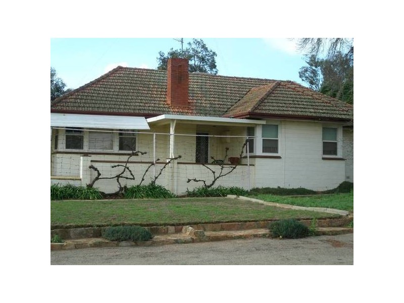 57 Gairdner Street, Northam WA 6401