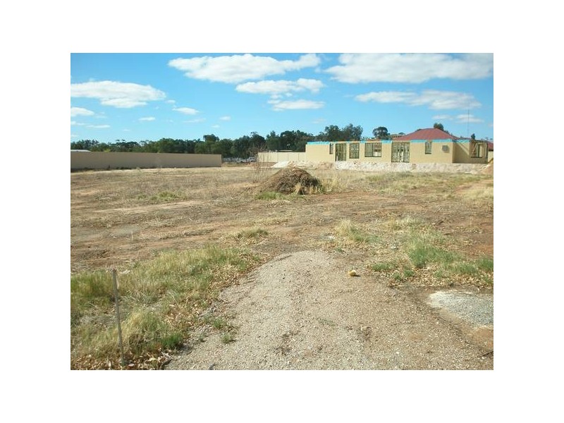 Katrine Road, Northam WA 6401